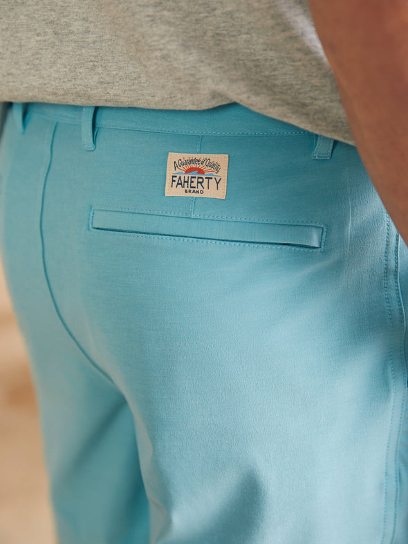 Faherty Belt Loop All Day Shorts (7") in Turquoise Sky