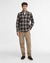 Barbour Whernside Tailored Long-Sleeved Shirt in Olive