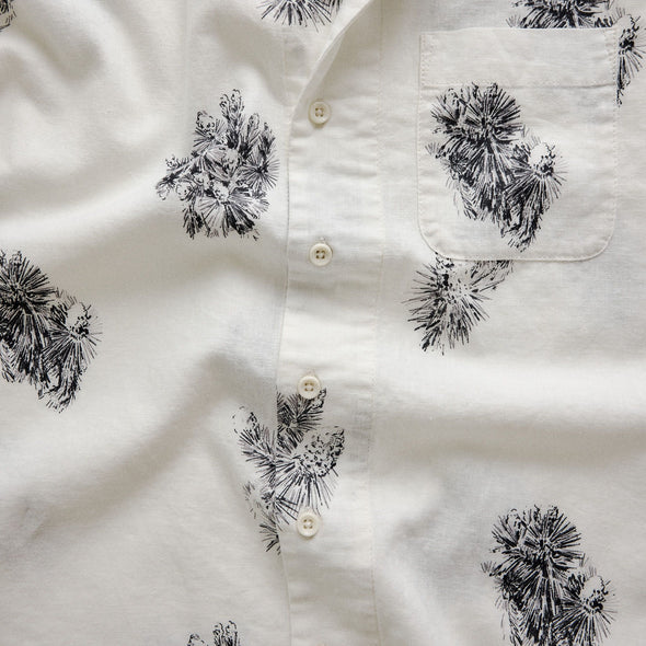 Taylor Stitch SS Hawthorne Shirt in Cactus Sketch