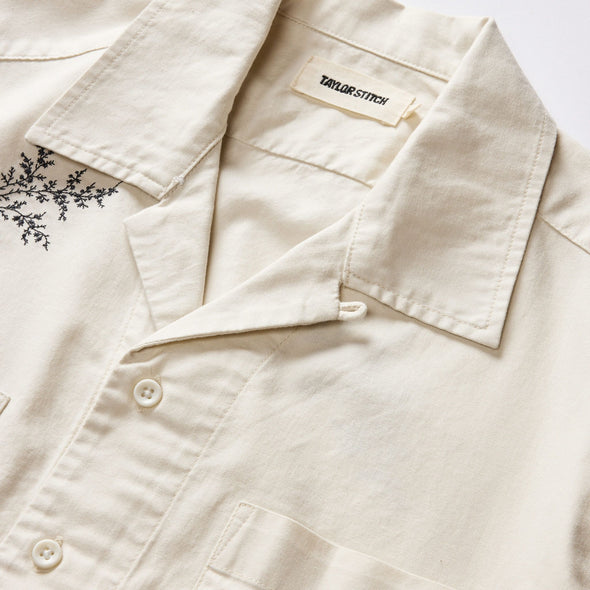 Taylor Stitch Conrad SS Shirt in Seaside Embroidery