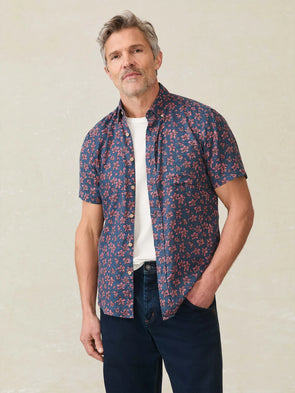 Faherty Breeze SS Shirt in Berry Navy Floral