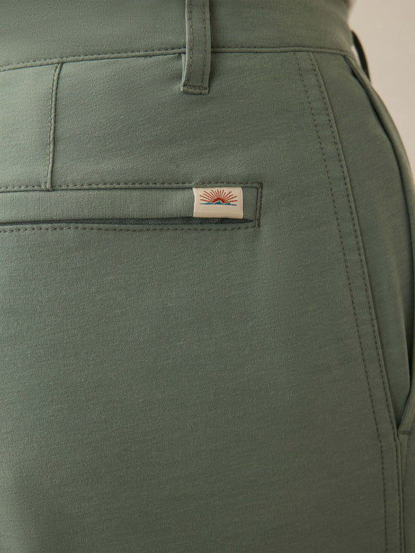 Faherty All Day Short 2.0 in Trail Olive  7"