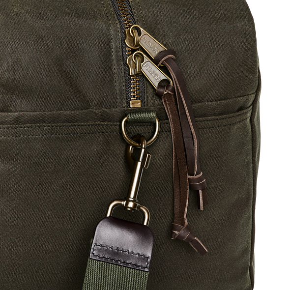 Filson Medium Tin Cloth Duffle Bag in Otter Green