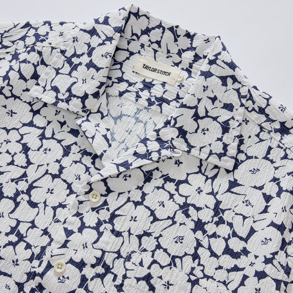 Taylor Stitch Hawthorne SS Shirt in Shadow Floral