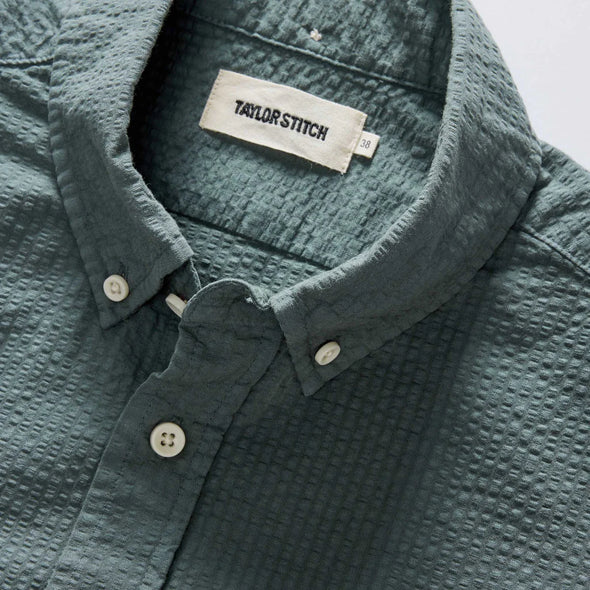 Taylor Stitch Jack LS Shirt in Deep Sea Seersucker