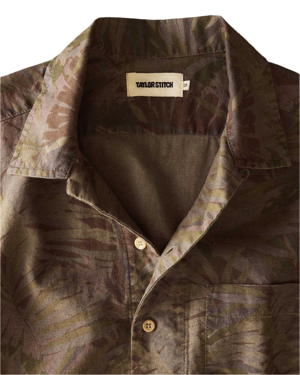 Taylor Stitch SS Hawthorne Shirt in Olive Desert Palm