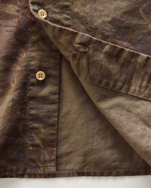 Taylor Stitch SS Hawthorne Shirt in Olive Desert Palm
